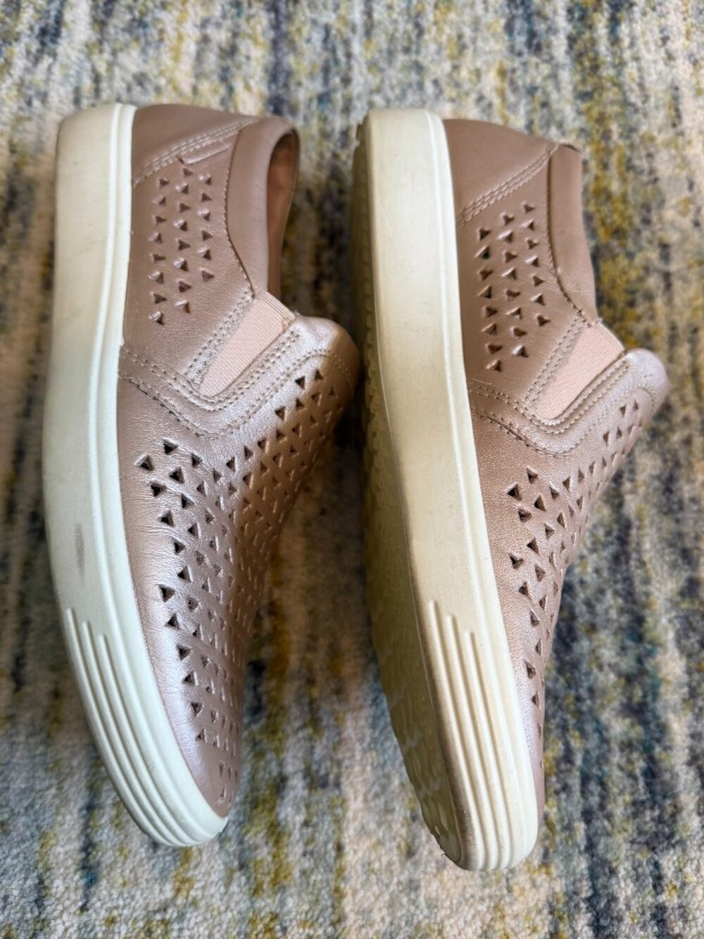 ECCO Espadrille Slip-ons Metallic Tan Size 9 - Picture 2 of 4